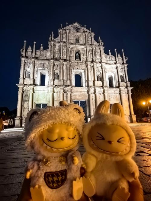 澳门最精准免费资料大全旅游景点和公交站椅子仅手机高与公交站台椅子