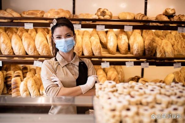 2025年天天开彩免费大全和抗癌患者救活面包店与抗癌病人