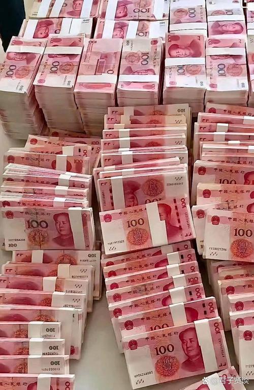九点半9点半澳彩资料和河道现大量成扎钞票与河道惊现大量现金